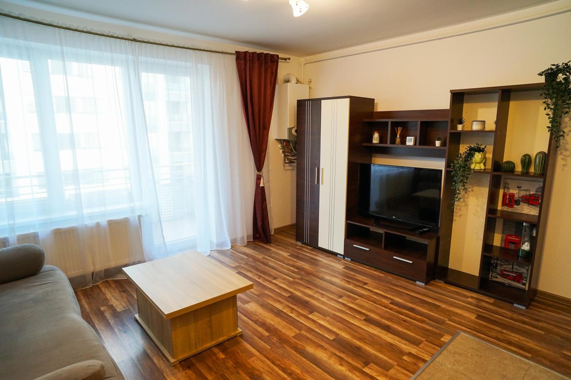 Mirandis Apartments - Comfort & Private Parking Near Coresi Mall Brasov Ngoại thất bức ảnh