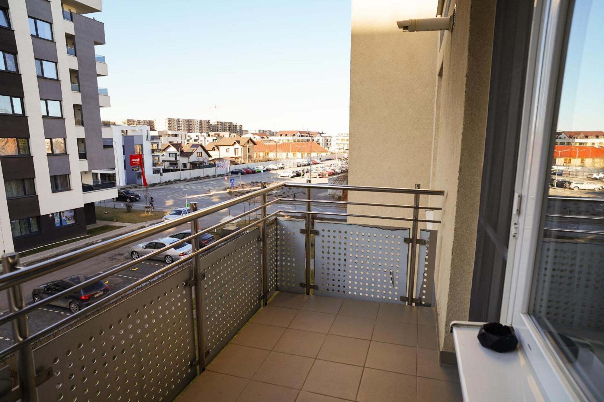 Mirandis Apartments - Comfort & Private Parking Near Coresi Mall Brasov Ngoại thất bức ảnh